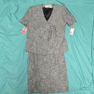 Jones New York Black and White Women's Skirt Set